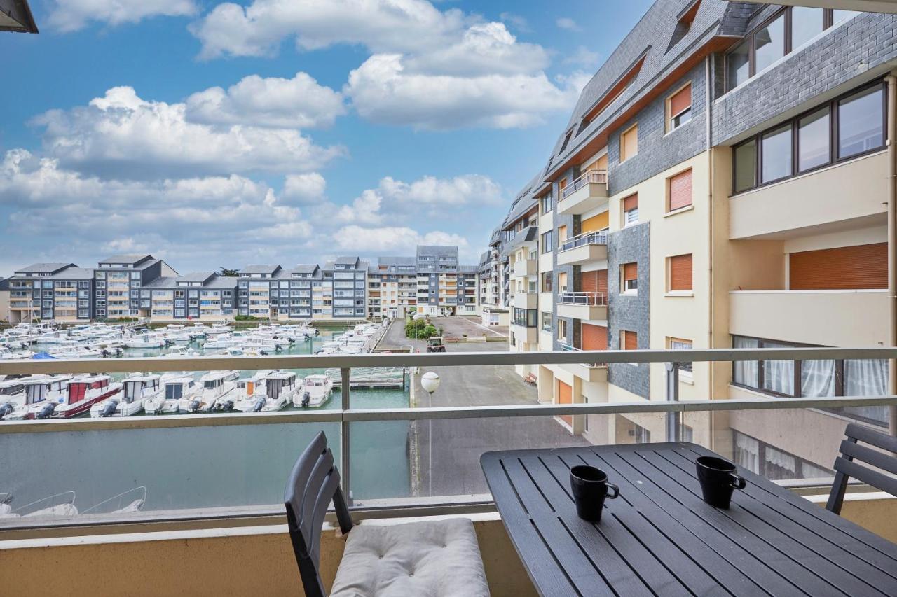 Juno Marina Apartment Courseulles-sur-Mer Exterior photo